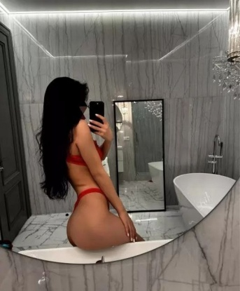 Сладкая загадка приглашает в гости и обещает раскрыть все тайны страсти. Гарантирую, ты останешься в восторге! 1345, 23 года